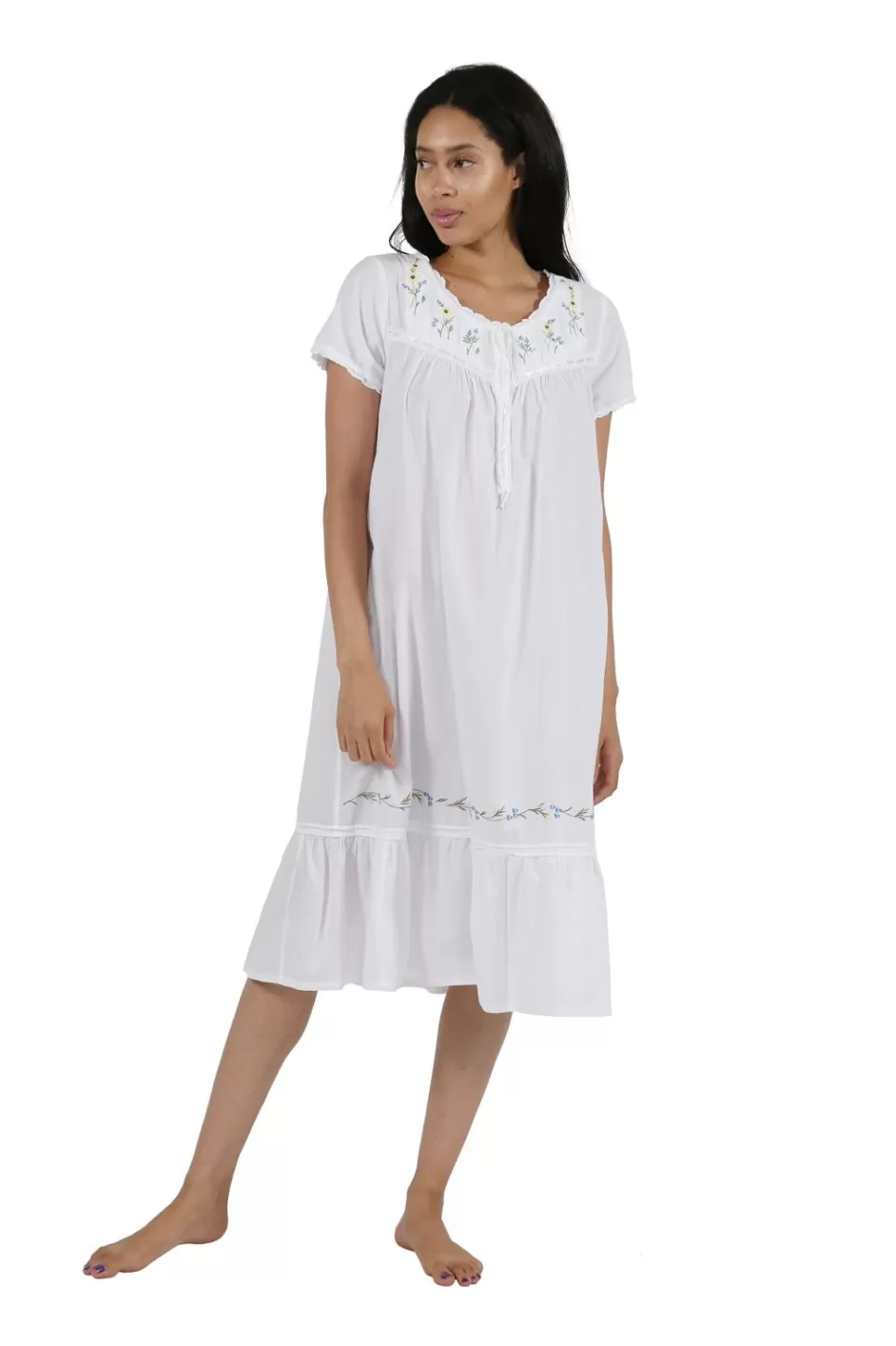 Best 100% Cotton Short Sleeve Embroidered Gown Gowns